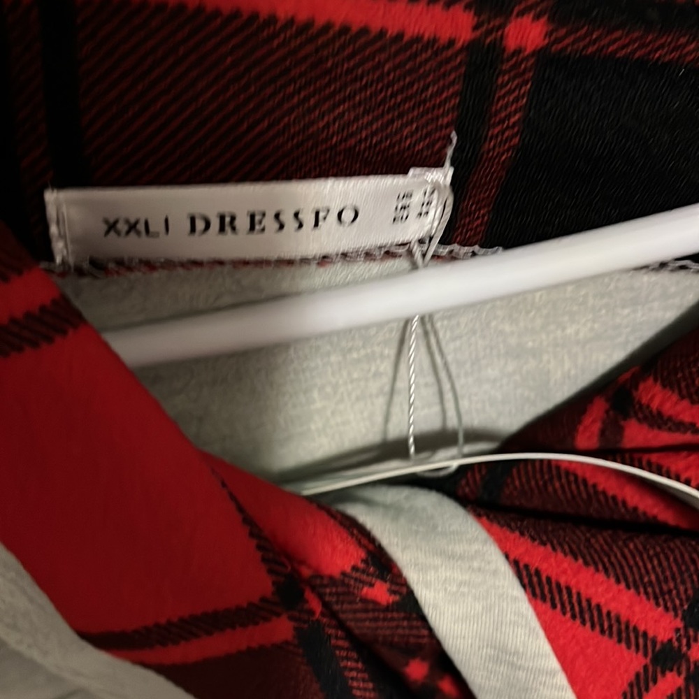 Sweatshirt - Picture 2 of 4